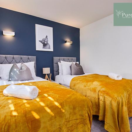 Beautiful Four Bed House By Purestay Short Lets & Serviced Accommodation Coventry With Parking Bagian luar foto