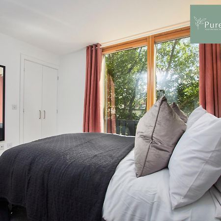 Beautiful Four Bed House By Purestay Short Lets & Serviced Accommodation Coventry With Parking Bagian luar foto