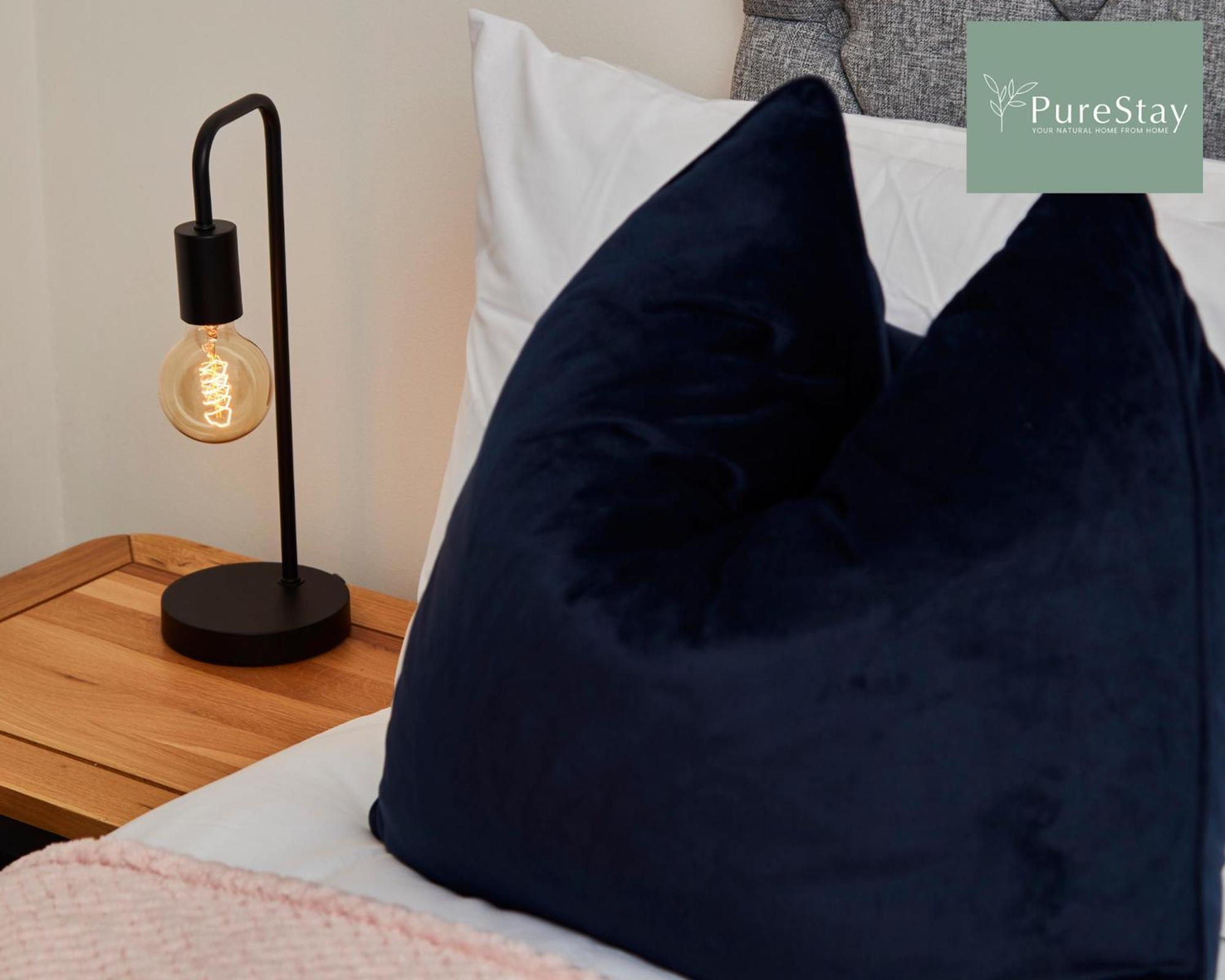 Beautiful Four Bed House By Purestay Short Lets & Serviced Accommodation Coventry With Parking Bagian luar foto