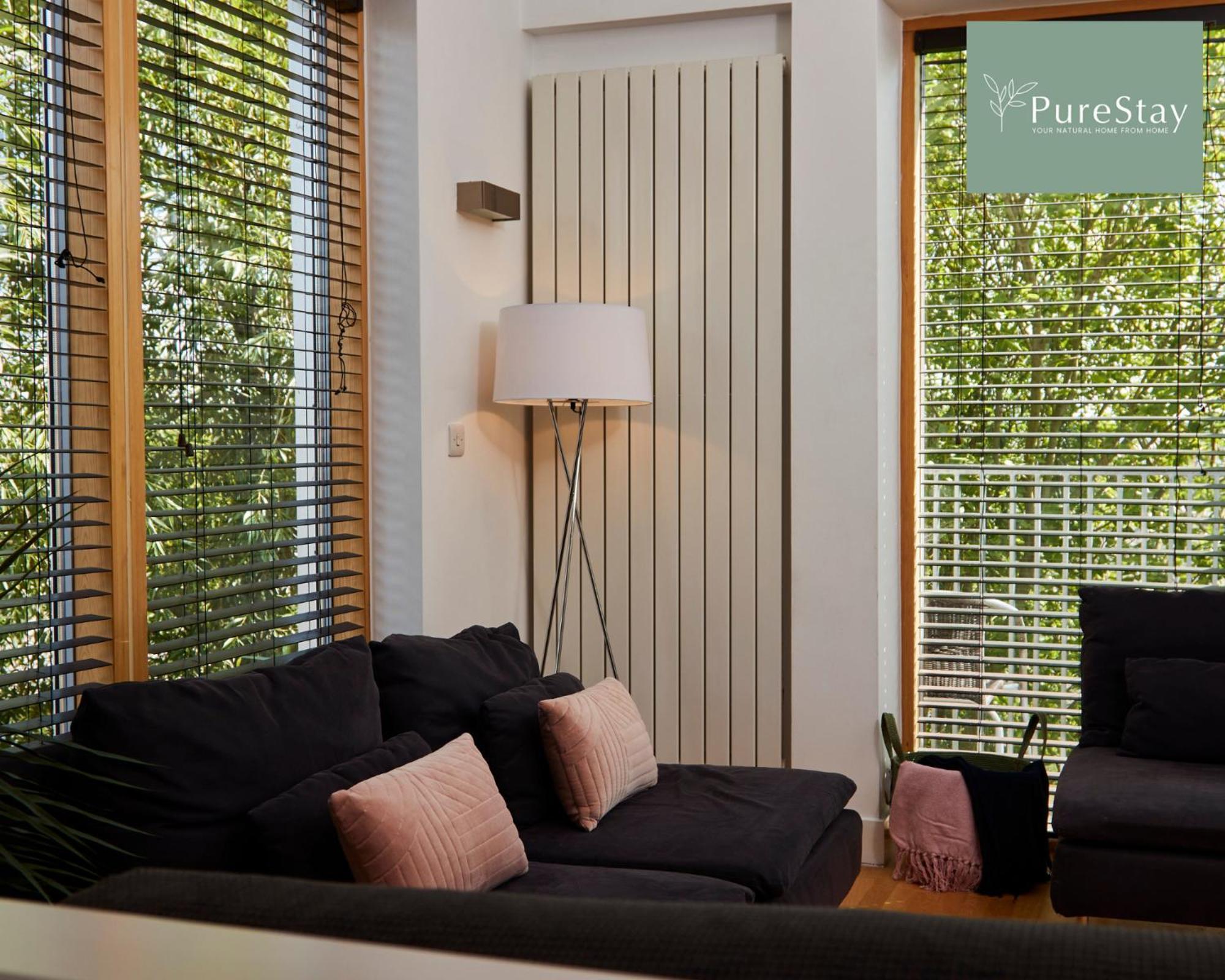 Beautiful Four Bed House By Purestay Short Lets & Serviced Accommodation Coventry With Parking Bagian luar foto